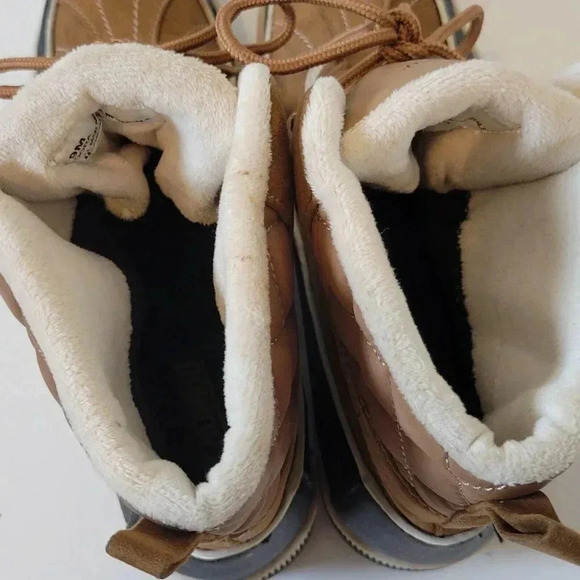 Khombu Dora Boots 9 Women's Winter Cold Weather Snow Lace Up - Picture 3 of 5